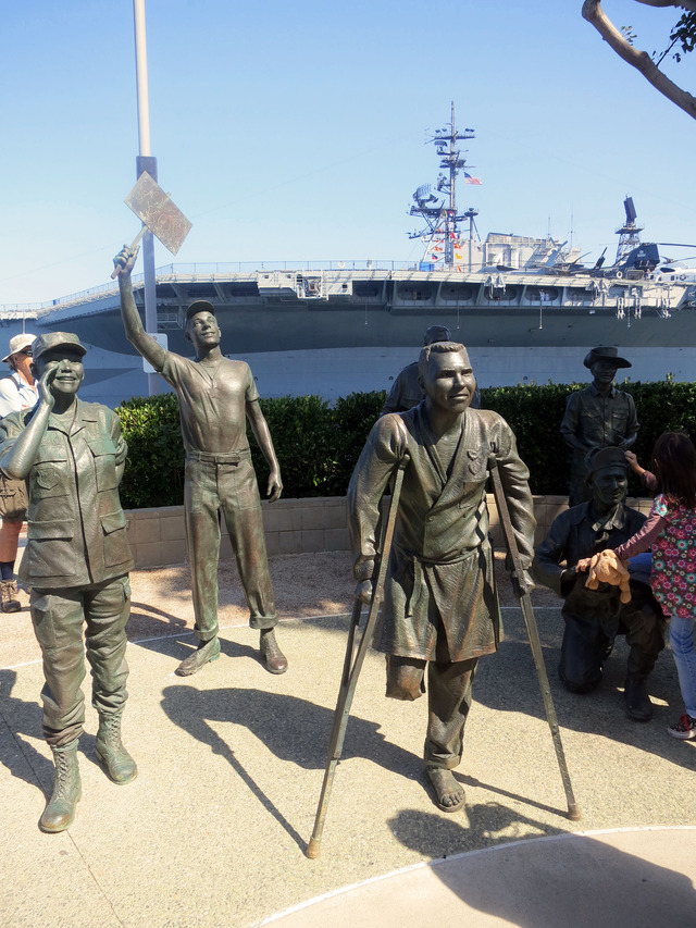 Bob Hope and the Military 7_edit