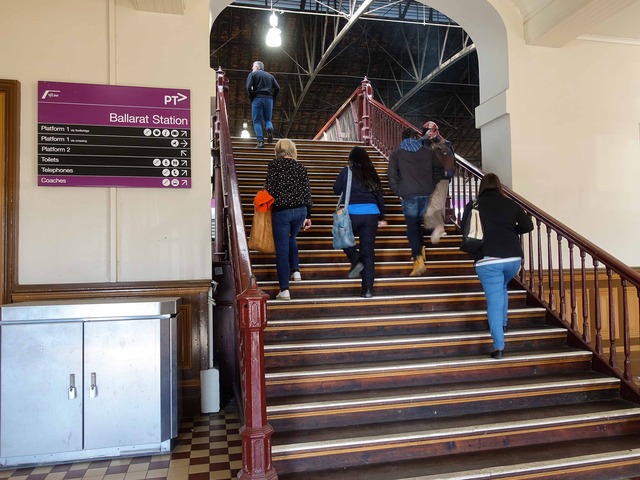 Ballarat 駅 5_edit