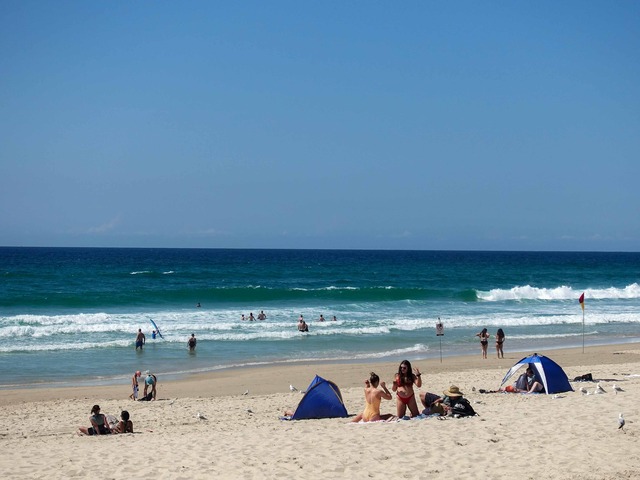 Surfers Paradise Beach 22_edit