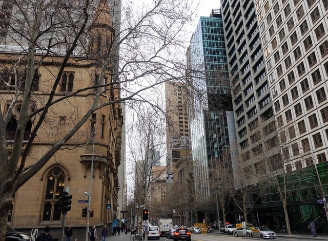 Collins St と Queen St の交差点 3_edit