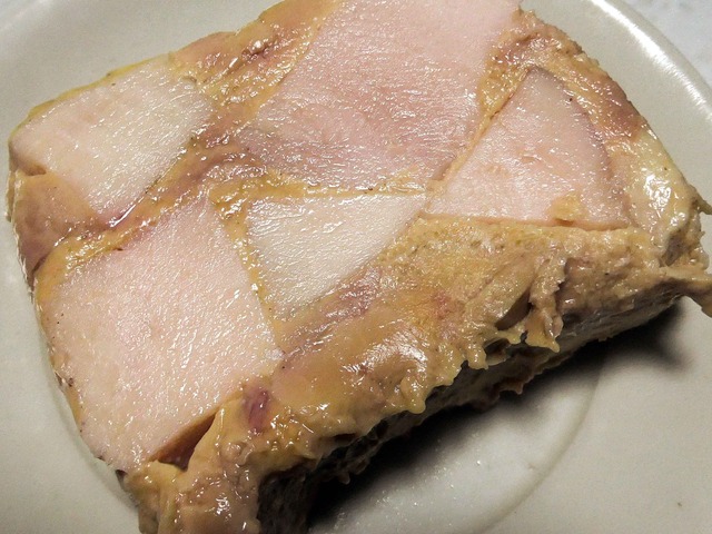 鶏胸肉とフォアグラのテリーヌ 1_edit