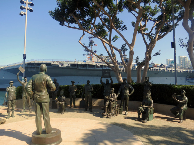 Bob Hope and the Military 4_edit