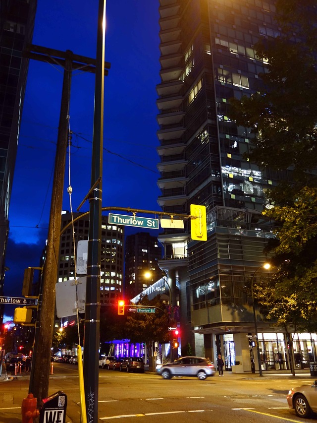 Alberni St と Thurlow St の交差点 1_edit