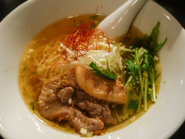 玄瑛拉麺 （潮薫醤油ラーメン） 1_edit