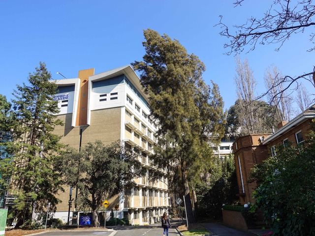Medical Building 10_edit