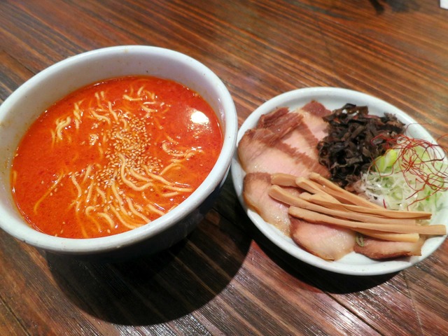 特選とろ肉らーめん(辛みそ) 1_edit