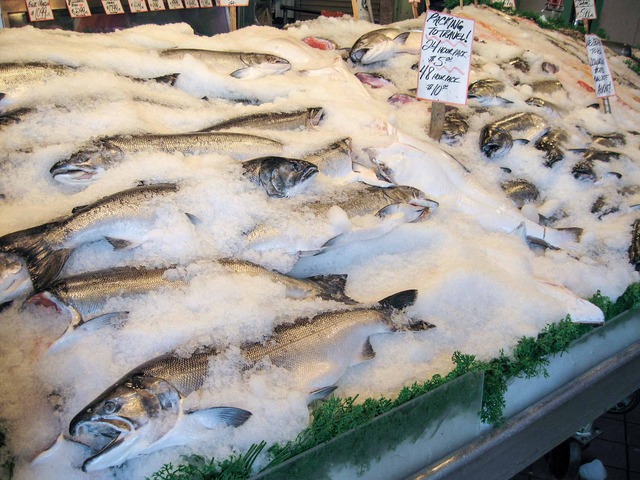 Pike Place Fish_Salmon_edit