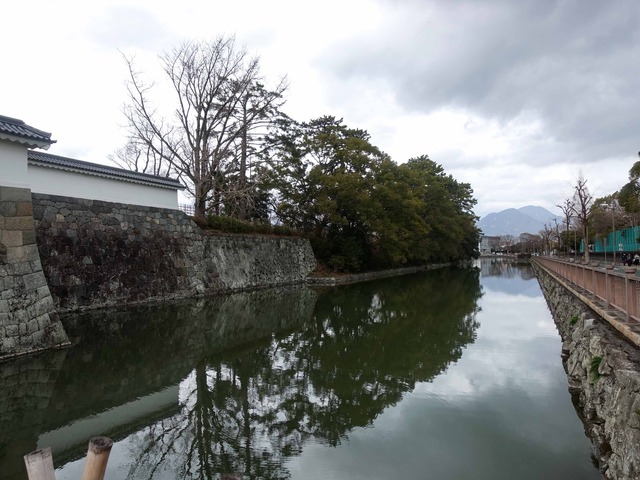 東御門橋から中堀を望む_edit