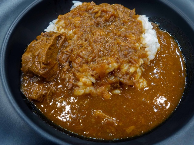 京都「洋食おがた」の京都南丹平井牛ビーフカレー 1_edit