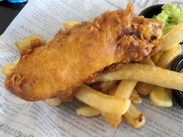 Traditional British Fish & Chips 2_edit