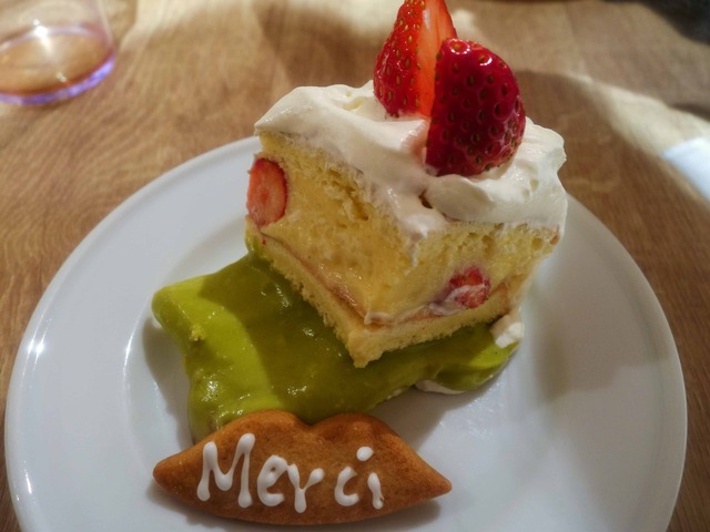 イチゴとピスタチオの39ショートケーキ 7_edit