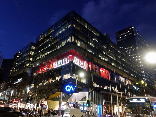 Lonsdale St と Swanston St の交差点 1_edit