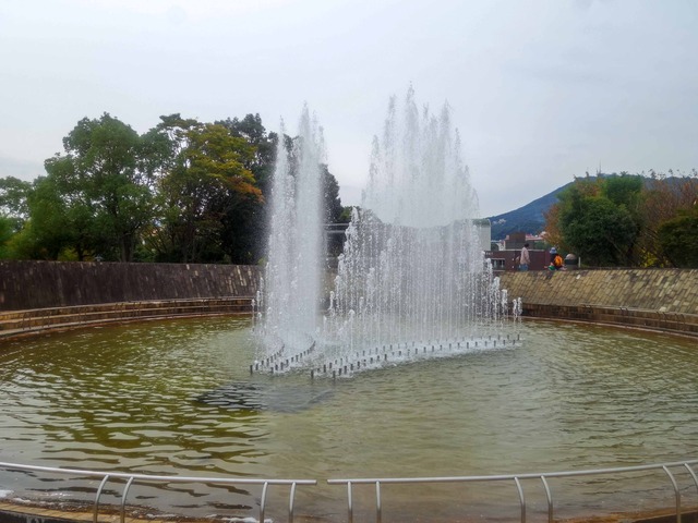平和の泉 6_edit