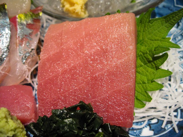 刺身盛り合わせ(まぐろ中トロ)_edit