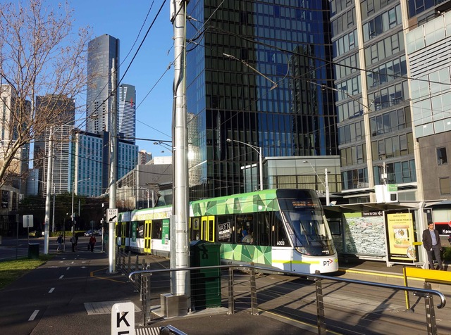 トラム(Clarendon Street Junction) 1_edit