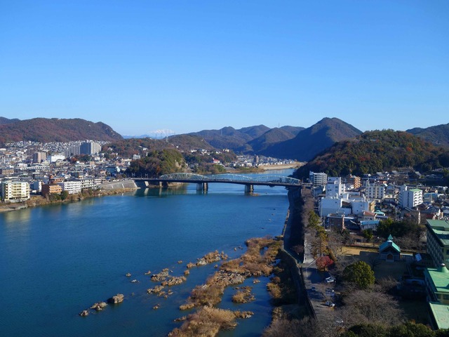 犬山城天守から木曽川(東側)を望む 3_edit