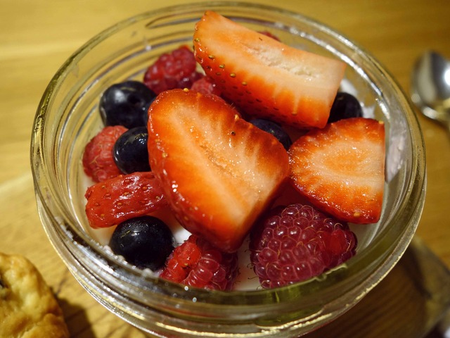 Local Fruit Parfait 2_edit