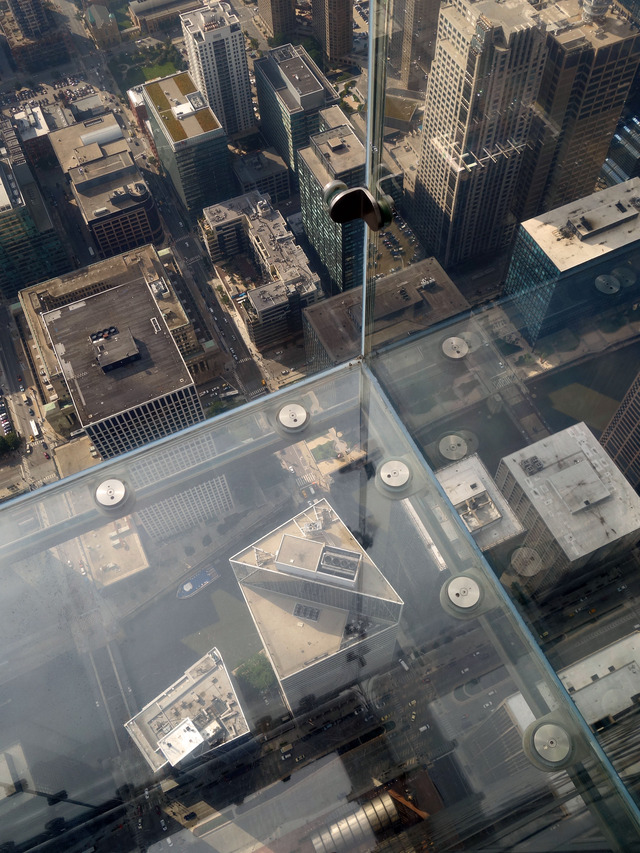 Skydeck Ledge 13_edit
