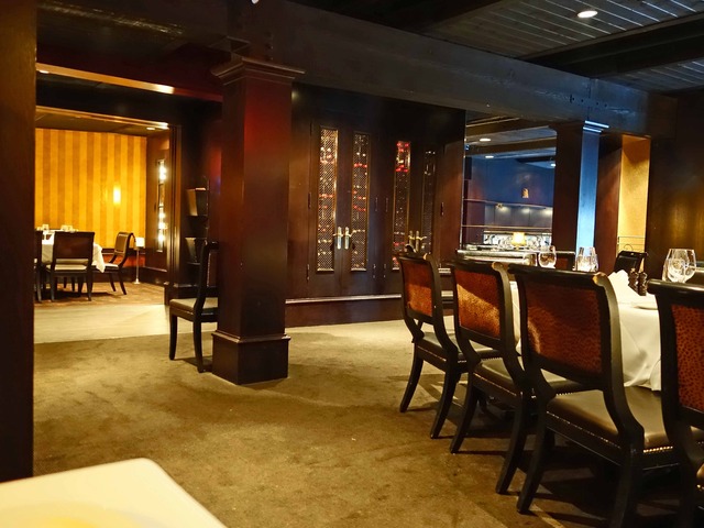 店内 1_edit
