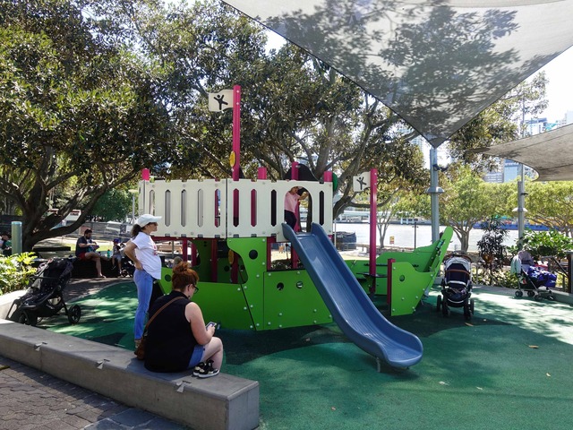 Riverside Green Playground 2_edit