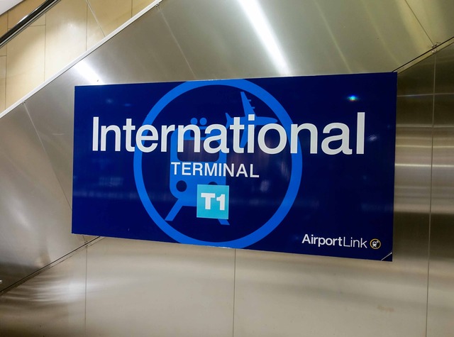 International Airport 駅 11_edit