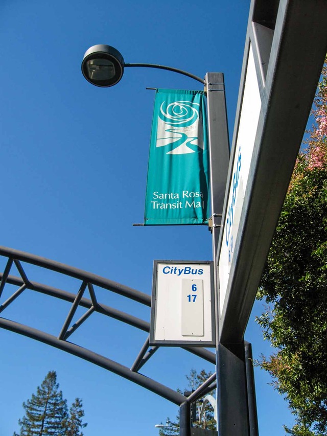 City Bus 17 停留所_Santa Rosa Transit Mall_edit