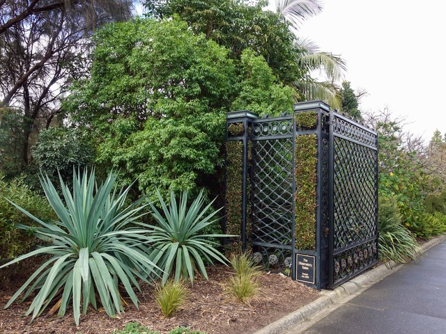 Observatory Gate 2_edit