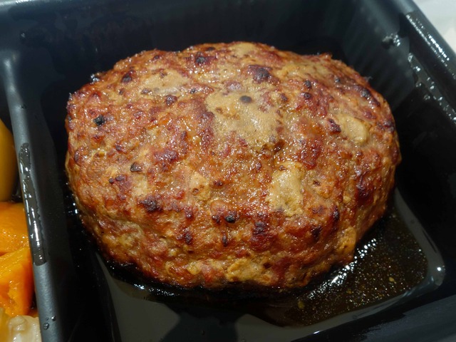 近江姫和牛の肉バーグ&ホルモン煮込み 4_edit