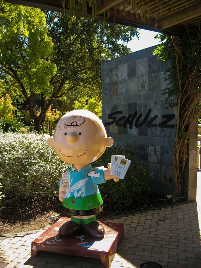 入り口の Charlie Brown 1_edit
