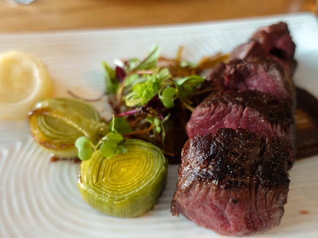 Seared Kangaroo Loin 1_edit