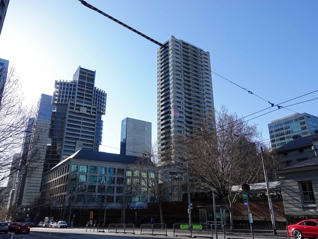 William St と La Trobe St の交差点 3_edit