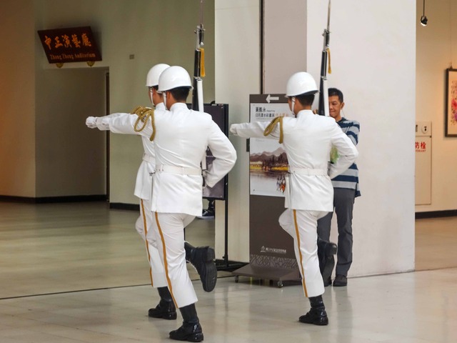 衛兵 2_edit