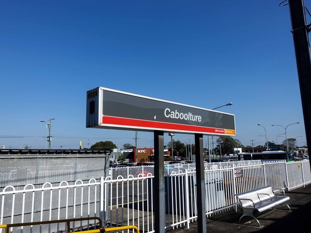 Caboolture 駅 1_edit