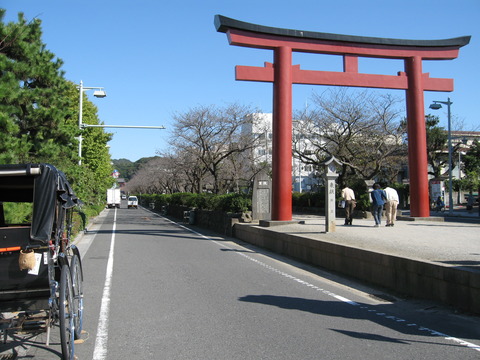 ニノ鳥居_若宮大路 2