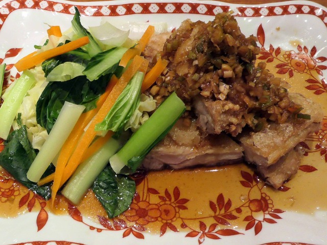 大山鶏もも肉サクサク揚げ薬味ソースかけ,旬野菜添え 1_edit