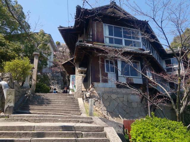 千光寺へと続く石段 1_edit
