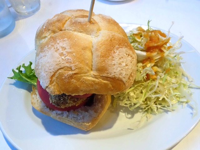 鹿児島さつま和牛ヒレ肉のカツサンド 1_edit