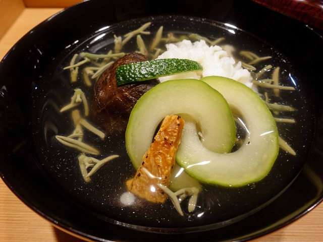 鱧とどんこ椎茸,ジュンサイのお椀 2_edit