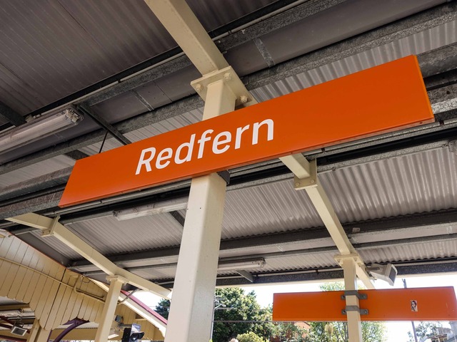 Redfern 駅 6_edit