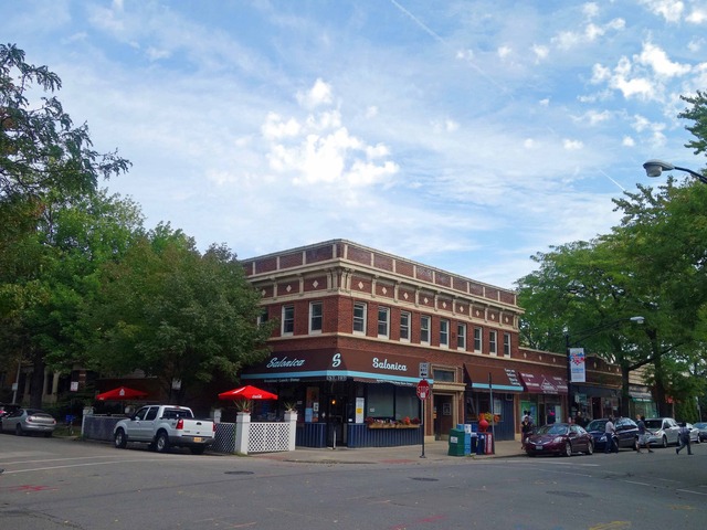 57th St と Blackstone Ave の交差点_edit