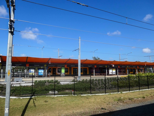 Helensvale 駅 10_edit
