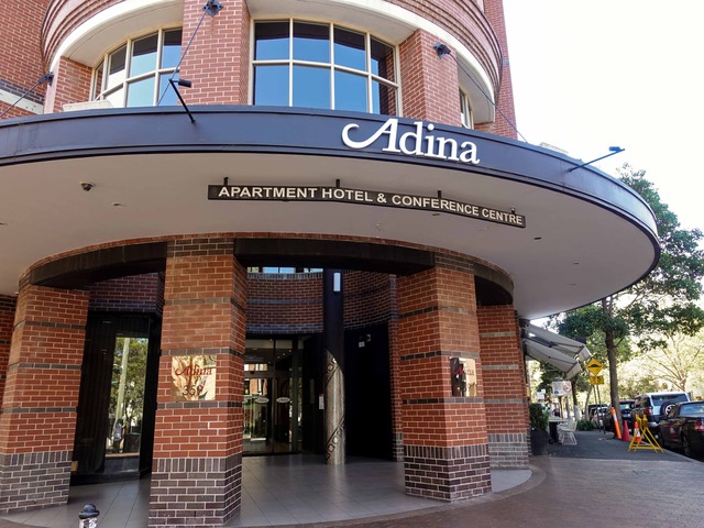 Adina Apartment Hotel Sydney Surry Hills 2_edit