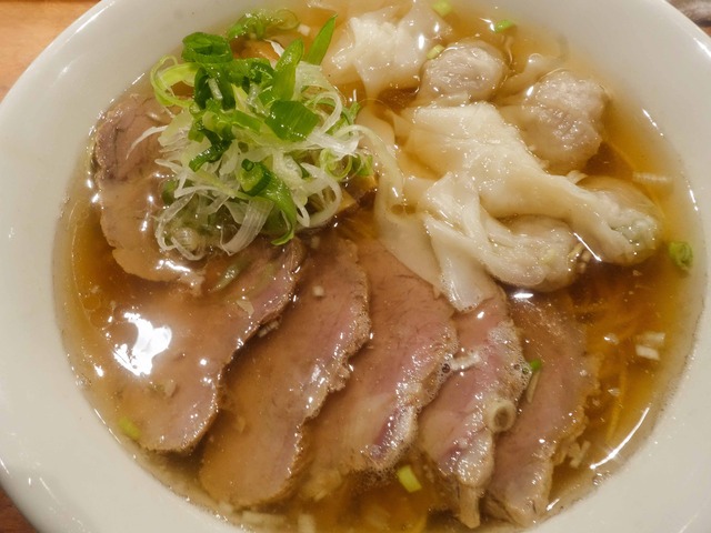 叉焼雲吞麺 1_edit