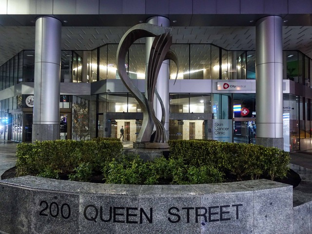 Little Bourke St と Queen St の交差点 6_edit