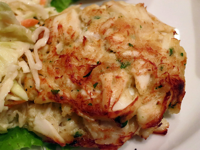 Jumbo Lump Crab Cake 2_edit