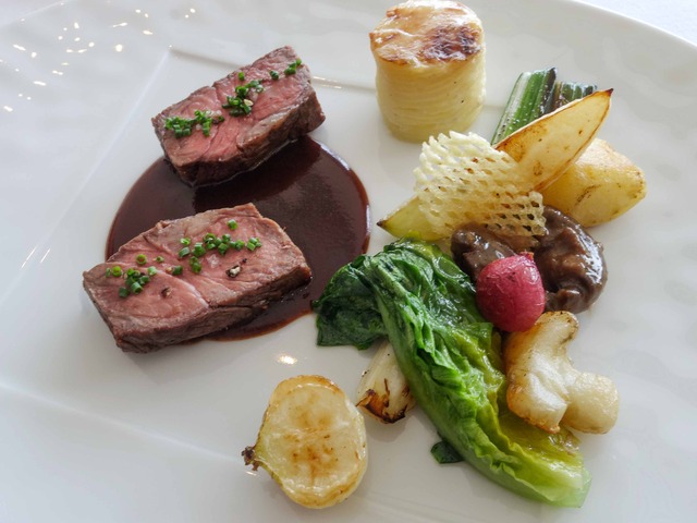 熊野牛のロース,季節の温野菜とともに 1_edit