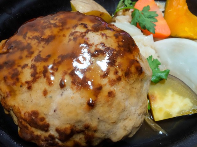 OGINO特製ハンバーグ,照り焼きソース 4_edit