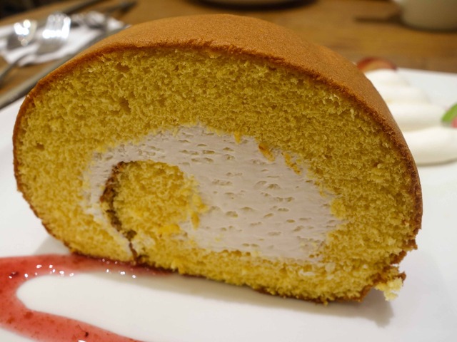 ロールケーキ,フルーツ添え 2_edit