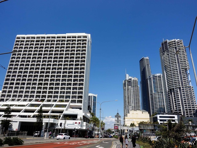 Surfers Paradise Blvd 1_edit