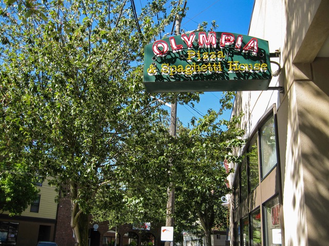 Queen Anne Hill_Olympia Pizza & Spaghetti House_edit